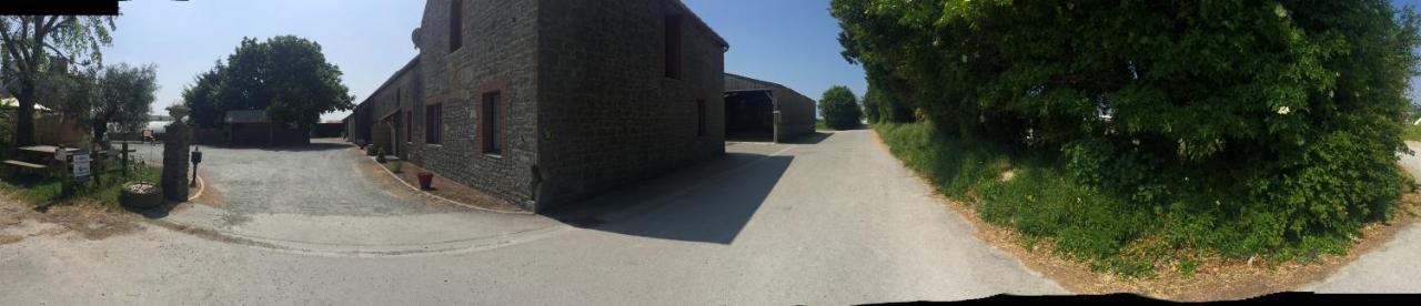 Bed and Breakfast Le Loup Dans La Bergerie Montmartin-sur-Mer Exterior foto